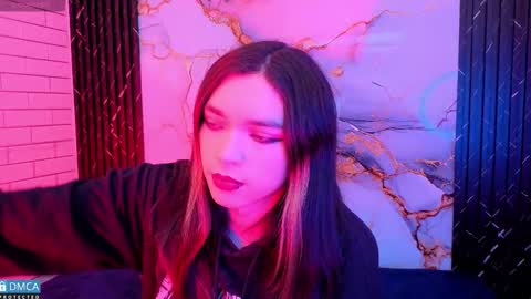 maevekuro online show from 3, 3, 2026