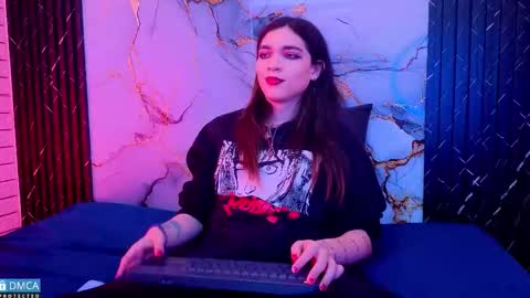 maevekuro online show from 6, 3, 2026