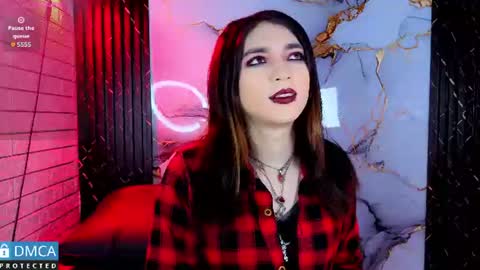 Snapshot of maevekuro chatting on 17, 7, 2026 maevekuro online show from 17, 7, 2026