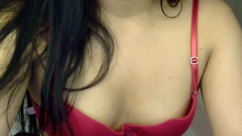Snapshot of maferchavez88 chatting on 8, 7, 2026 maferchavez88 online show from 8, 7, 2026