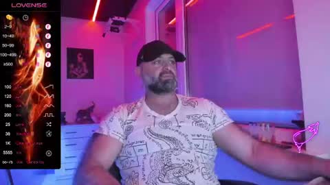 Snapshot of magabear chatting on 17, 6, 2026 Magabear online show from 17, 6, 2026