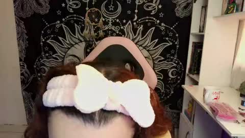 Snapshot of magic_clairewitch chatting on 19, 4, 2026 Claire online show from 19, 4, 2026
