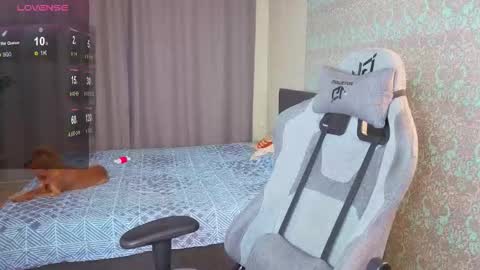 Merry online show from 8, 11, 2025