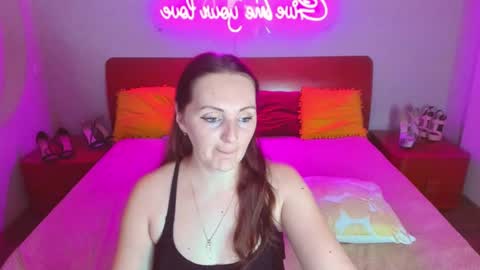 Lili and Bella online show from 15, 2, 2025