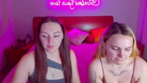 Lili and Bella online show from 12, 3, 2025