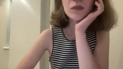 magicgirl50053 online show from 3, 11, 2025