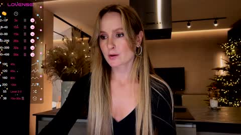 Snapshot of magicpeaach chatting on 13, 1, 2025 magicpeaach online show from 13, 1, 2025