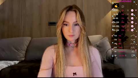 Snapshot of magicpeaach chatting on 13, 2, 2025 magicpeaach online show from 13, 2, 2025