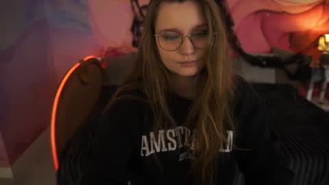 Emily online show from 21, 10, 2025