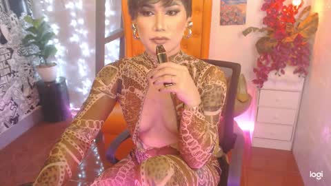 MagnificentlyDEVILQueen online show from 14, 9, 2025
