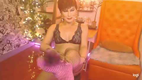 MagnificentlyDEVILQueen online show from 13, 6, 2026