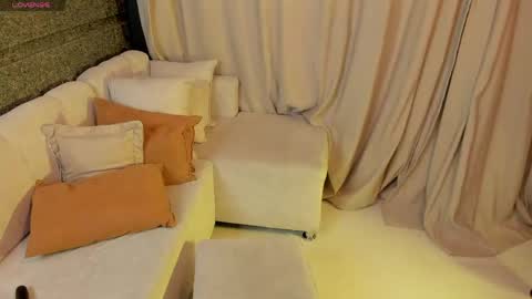 Snapshot of maha_walton chatting on 1, 6, 2026 maha_walton online show from 1, 6, 2026