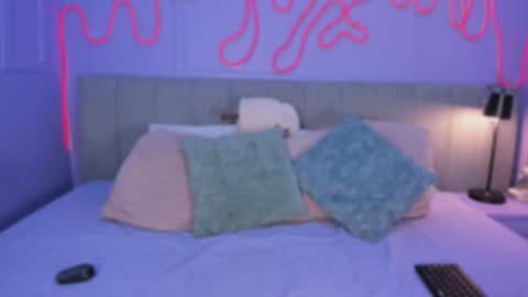 Mai online show from 5, 12, 2025