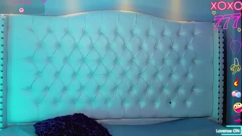Snapshot of maia_hotts chatting on 19, 5, 2026 CamiiGarcia online show from 19, 5, 2026