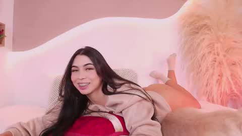 MAIA  LIA  online show from 20, 12, 2025