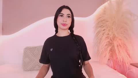 MAIA  LIA  online show from 7, 1, 2026