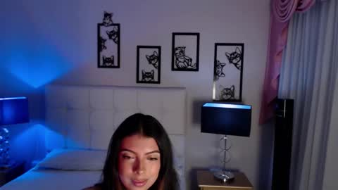 Maia Reficco online show from 17, 1, 2026