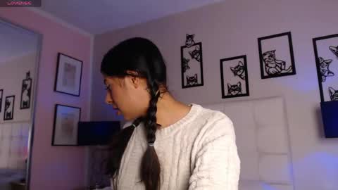 Maia Reficco online show from 16, 4, 2026