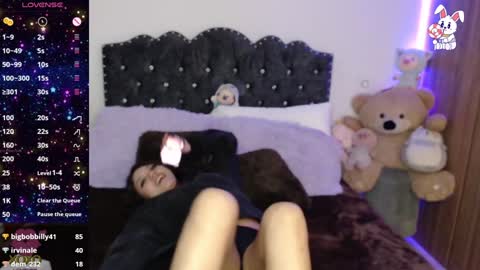 Snapshot of maiaa_evans chatting on 28, 12, 2024 t online show from 28, 12, 2024