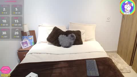 Snapshot of maiaa_evans chatting on 15, 9, 2025 t online show from 15, 9, 2025