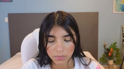 Maiaa Ruiz  online show from 20, 12, 2024