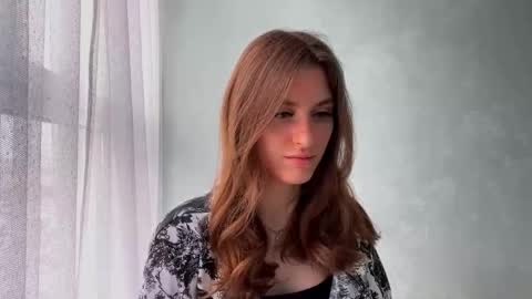 M I A online show from 28, 3, 2026