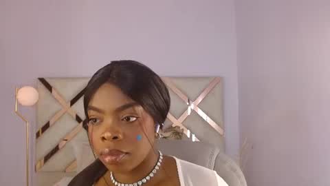 Snapshot of maiacharris_ chatting on 25, 6, 2026 Maia Charris online show from 25, 6, 2026