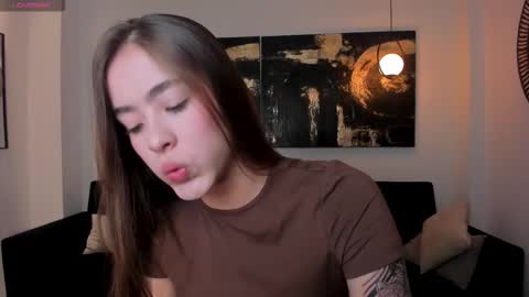 Snapshot of maiacollins chatting on 7, 1, 2026 Maia online show from 7, 1, 2026