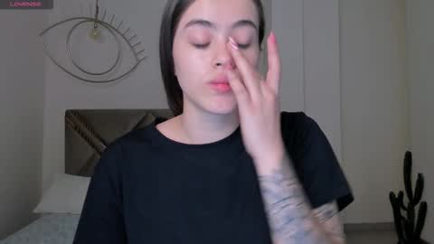 Snapshot of maiacollins chatting on 4, 2, 2026 Maia online show from 4, 2, 2026