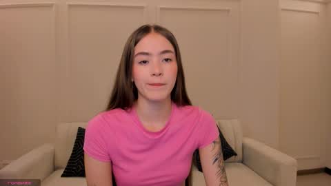 Snapshot of maiacollins chatting on 17, 2, 2026 Maia online show from 17, 2, 2026