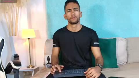 Snapshot of maicolparker0 chatting on 2, 7, 2026 maicolparker0 online show from 2, 7, 2026