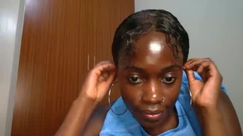 Snapshot of maicymiranda chatting on 2, 1, 2025 TO MY GOOD SUPPORTERS KINDLY MAKE MY WISHES COME TRUE I LOVE YOU ALL I AM UNWELL BUT I WILL BE BACK SOON online show from 2, 1, 2025