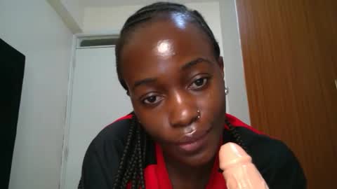 Snapshot of maicymiranda chatting on 2, 2, 2025 TO MY GOOD SUPPORTERS KINDLY MAKE MY WISHES COME TRUE I LOVE YOU ALL I AM UNWELL BUT I WILL BE BACK SOON online show from 2, 2, 2025