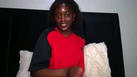 Snapshot of maicymiranda chatting on 23, 2, 2025 TO MY GOOD SUPPORTERS KINDLY MAKE MY WISHES COME TRUE I LOVE YOU ALL I AM UNWELL BUT I WILL BE BACK SOON online show from 23, 2, 2025