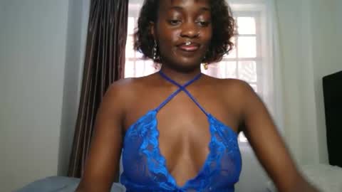 Snapshot of maicymiranda chatting on 27, 2, 2025 TO MY GOOD SUPPORTERS KINDLY MAKE MY WISHES COME TRUE I LOVE YOU ALL I AM UNWELL BUT I WILL BE BACK SOON online show from 27, 2, 2025
