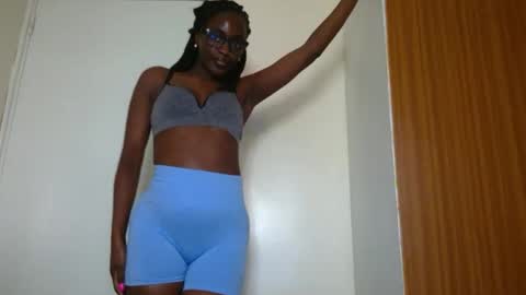 Snapshot of maicymiranda chatting on 4, 3, 2025 TO MY GOOD SUPPORTERS KINDLY MAKE MY WISHES COME TRUE I LOVE YOU ALL I AM UNWELL BUT I WILL BE BACK SOON online show from 4, 3, 2025