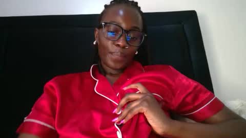 Snapshot of maicymiranda chatting on 8, 3, 2025 TO MY GOOD SUPPORTERS KINDLY MAKE MY WISHES COME TRUE I LOVE YOU ALL I AM UNWELL BUT I WILL BE BACK SOON online show from 8, 3, 2025