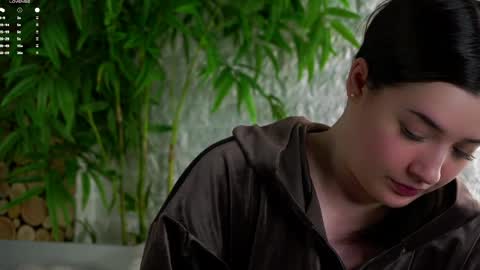 Lucy online show from 30, 3, 2026