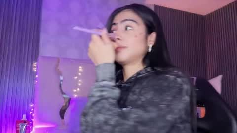 Snapshot of maiily_tay chatting on 14, 1, 2026 maiily_tay online show from 14, 1, 2026