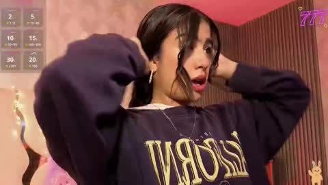 Snapshot of maiily_tay chatting on 16, 1, 2026 maiily_tay online show from 16, 1, 2026