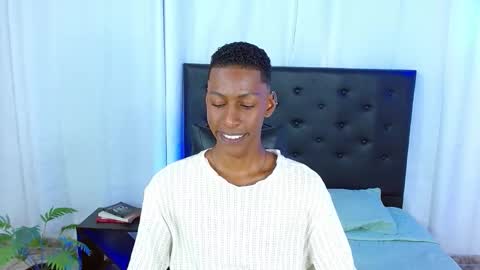 Snapshot of maiki18 chatting on 3, 3, 2026 I am Maik online show from 3, 3, 2026