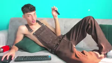 Maikol online show from 12, 2, 2026