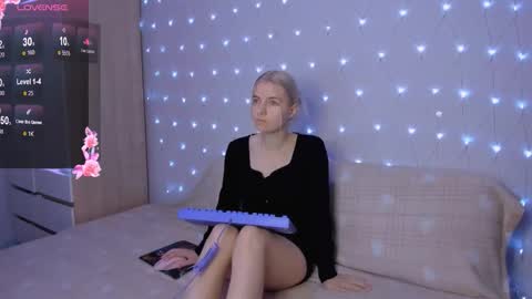 Your kitty online show from 11, 9, 2025