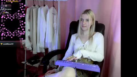Snapshot of mailin_harrington chatting on 3, 6, 2026 Your kitty online show from 3, 6, 2026
