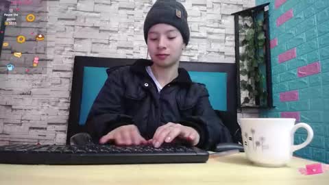  MAILY CAN  online show from 4, 10, 2025