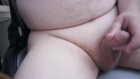 Snapshot of mainttech chatting on 28, 11, 2025 Gilly online show from 28, 11, 2025