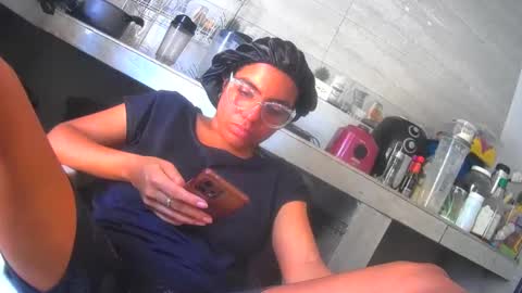 maite2020 online show from 18, 12, 2024