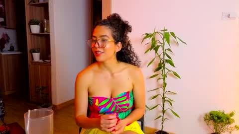 Snapshot of maithe_perroni chatting on 30, 3, 2026 Lauu online show from 30, 3, 2026