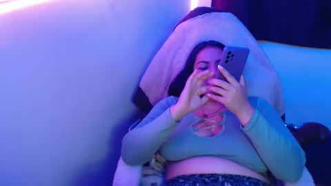 Hello friends Im on another account    online show from 22, 2, 2025