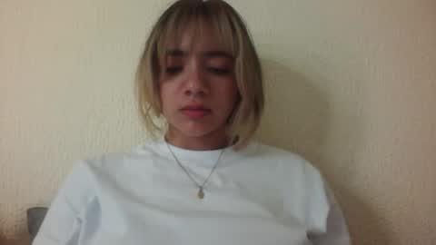 majo_gomezz online show from 25, 2, 2026